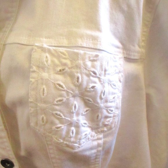 Catherines Women's Plus Size White Jean Style Jacket, Eyelet, Pockets, Size 1X - Picture 5 of 13